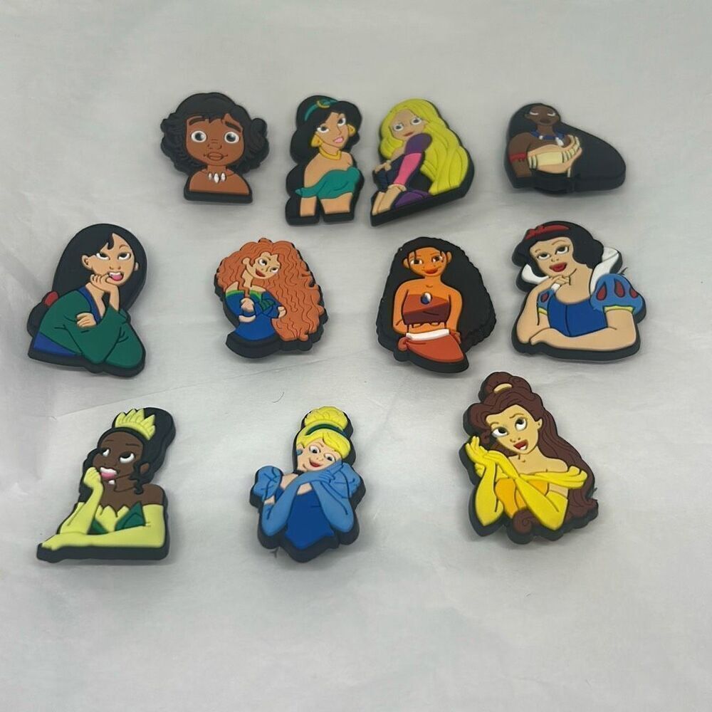 Set of 10 Disney Princess Shoe Charms – Jasmine, Rapunzel, Moana, Belle, Cindere